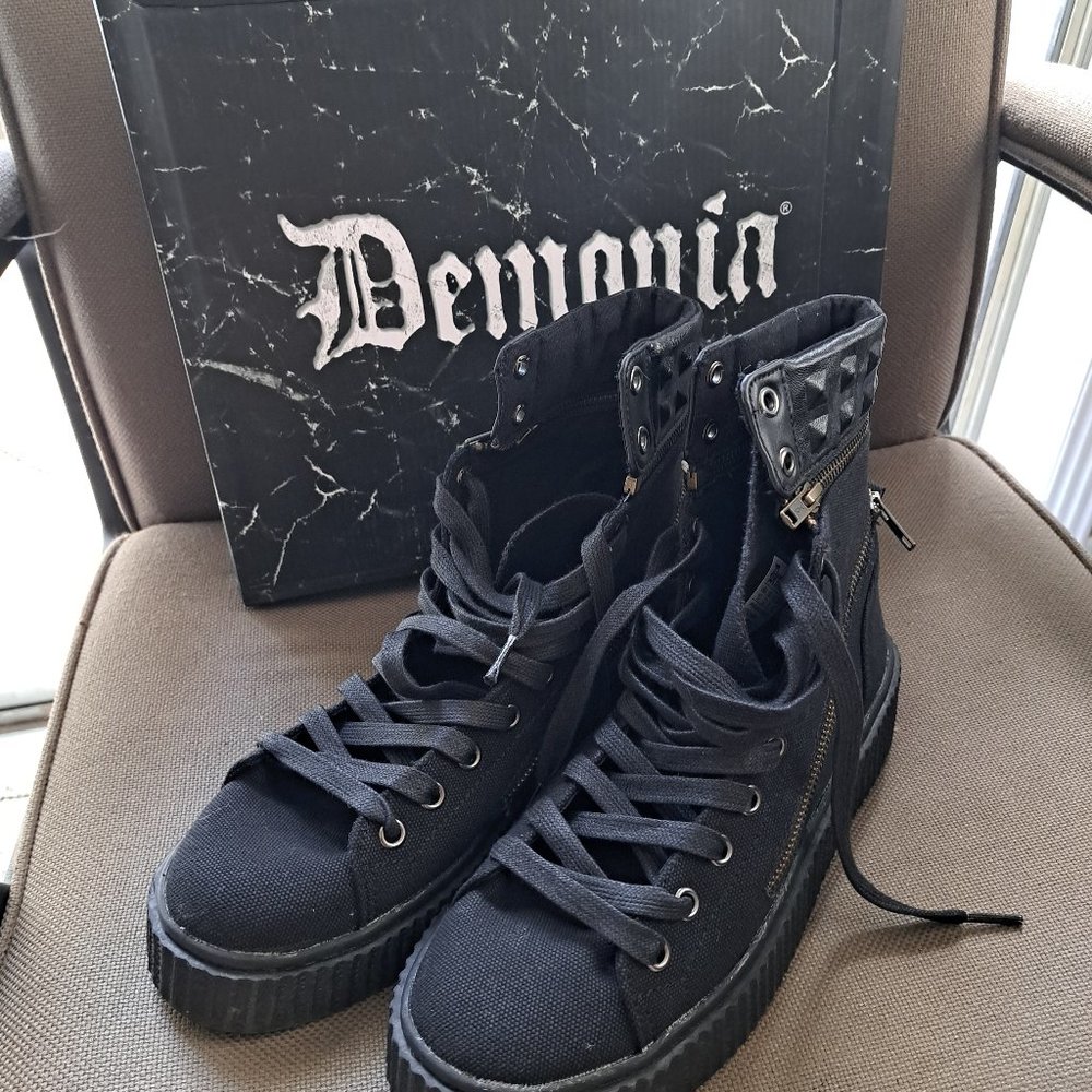 Black Mass Sneakers [SNK270]